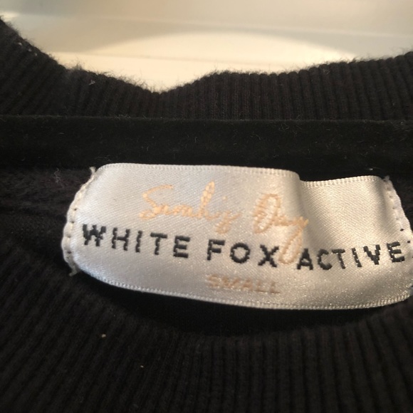 White fox boutique x Sarah’s day crewneck - Picture 3 of 3